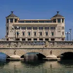 Marinusa Luxury - Air Conditioned - Wi-fi *