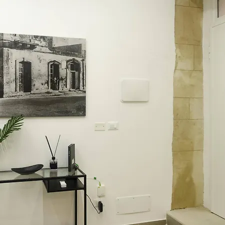 شقة Marinusa Luxury - Air Conditioned - Wi-fi سيراكوزا